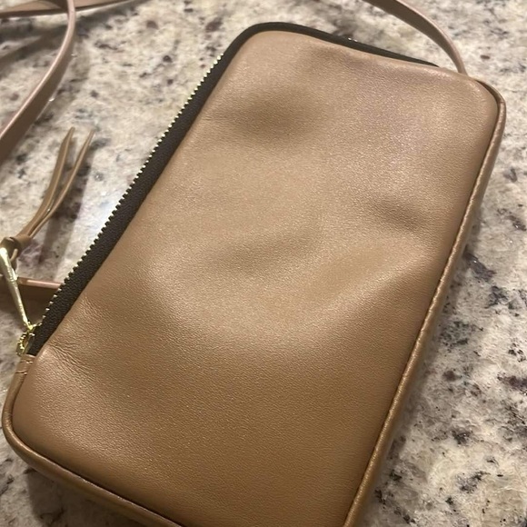 Bandolier Mila MagSafe + expanded pouch - Picture 13 of 14